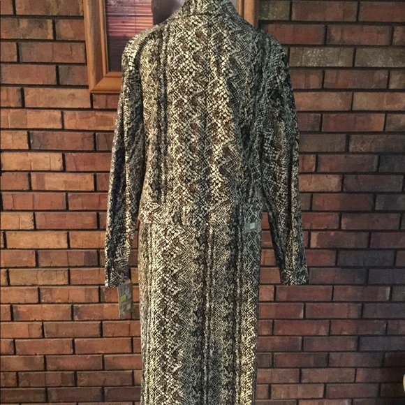 2pc. Faux python suit - Picture 3 of 3